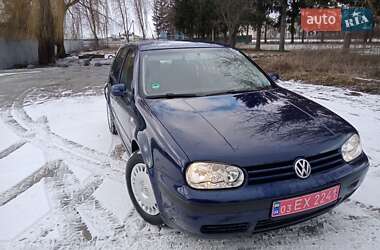 Хетчбек Volkswagen Golf 2002 в Тернополі