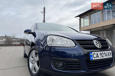 Хэтчбек Volkswagen Golf 2007 в Умани