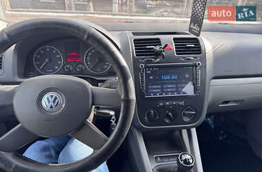 Хетчбек Volkswagen Golf 2004 в Кам'янець-Подільському