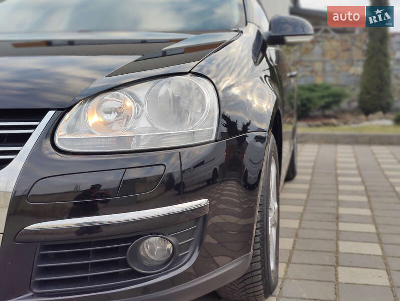 Универсал Volkswagen Golf 2008 в Стрые