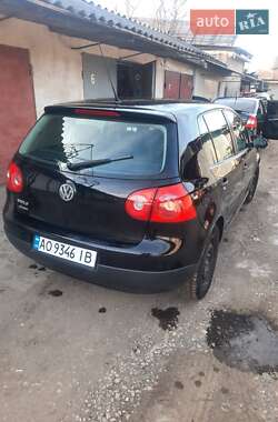 Хэтчбек Volkswagen Golf 2006 в Мукачево