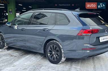 Универсал Volkswagen Golf 2021 в Киеве