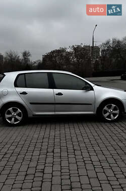 Хетчбек Volkswagen Golf 2008 в Запоріжжі