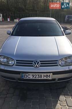 Хетчбек Volkswagen Golf 2001 в Перемишлянах