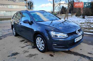 Універсал Volkswagen Golf 2016 в Житомирі