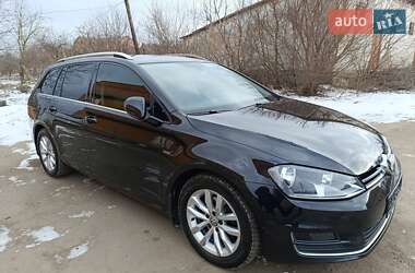 Універсал Volkswagen Golf 2015 в Вінниці