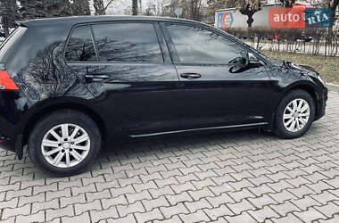 Хэтчбек Volkswagen Golf 2013 в Черновцах