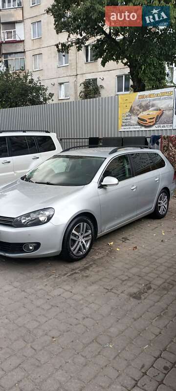 Универсал Volkswagen Golf 2010 в Ужгороде