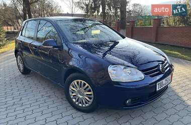Хетчбек Volkswagen Golf 2008 в 