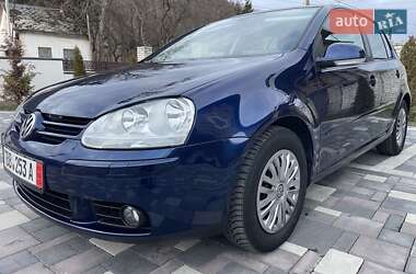 Хетчбек Volkswagen Golf 2008 в 