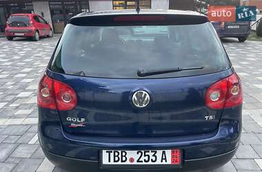 Хетчбек Volkswagen Golf 2008 в 