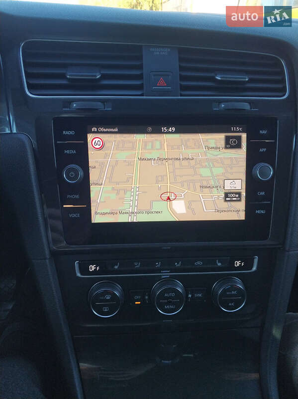 Універсал Volkswagen Golf 2017 в Запоріжжі