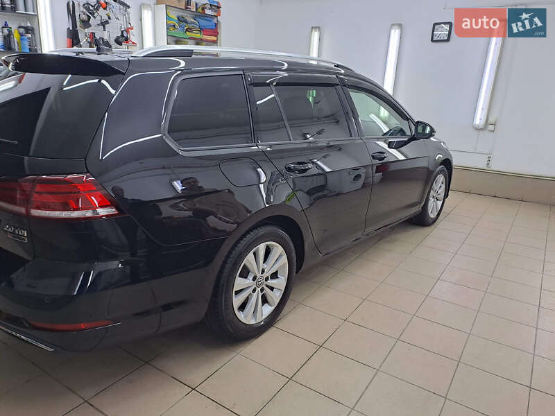 Універсал Volkswagen Golf 2017 в Запоріжжі