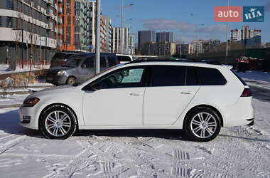 Универсал Volkswagen Golf 2015 в Киеве