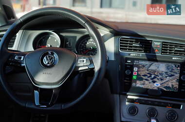 Универсал Volkswagen Golf 2015 в Киеве