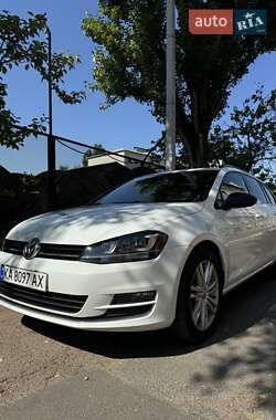 Универсал Volkswagen Golf 2015 в Киеве