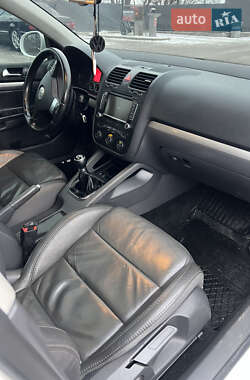 Универсал Volkswagen Golf 2008 в 