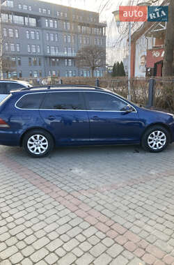 Универсал Volkswagen Golf 2011 в Львове