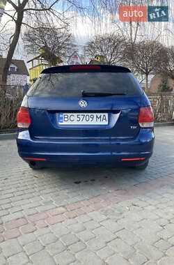 Универсал Volkswagen Golf 2011 в Львове