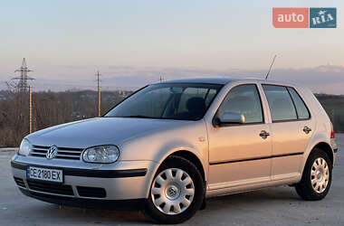 Хетчбек Volkswagen Golf 2000 в Чернівцях