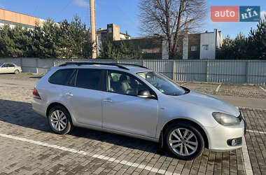 Универсал Volkswagen Golf 2013 в 