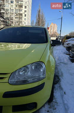 Хэтчбек Volkswagen Golf 2006 в Киеве