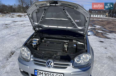 Хетчбек Volkswagen Golf 2006 в 