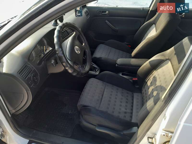 Универсал Volkswagen Golf 2006 в Кролевце
