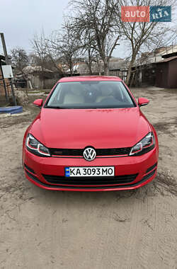 Хетчбек Volkswagen Golf 2016 в Сновську