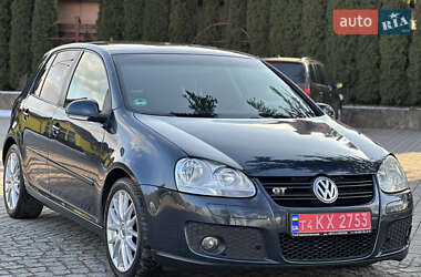 Хэтчбек Volkswagen Golf 2006 в Староконстантинове