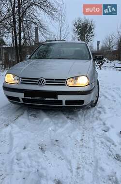 Хэтчбек Volkswagen Golf 2000 в Костополе