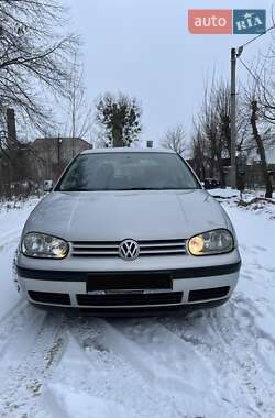 Хэтчбек Volkswagen Golf 2000 в Костополе