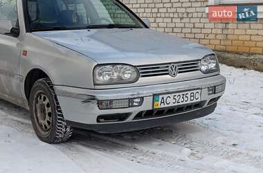 Хэтчбек Volkswagen Golf 1995 в Любомле