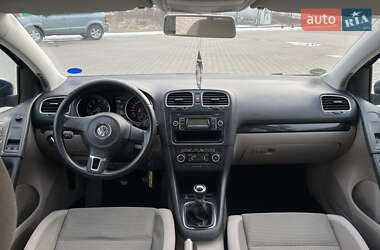 Хэтчбек Volkswagen Golf 2009 в Виннице