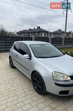 Хэтчбек Volkswagen Golf 2005 в Ивано-Франковске