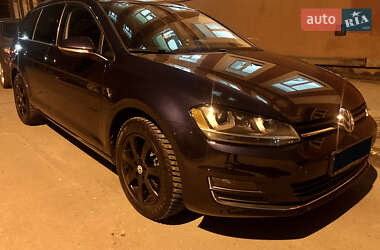 Универсал Volkswagen Golf 2015 в 