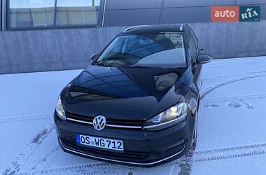 Универсал Volkswagen Golf 2015 в Львове