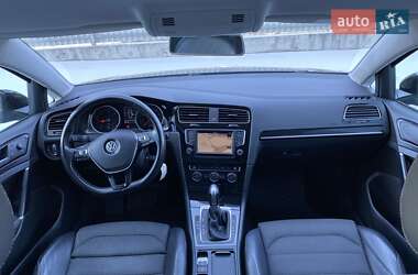 Универсал Volkswagen Golf 2015 в Львове