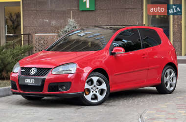Хэтчбек Volkswagen Golf 2008 в 