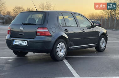 Хэтчбек Volkswagen Golf 2002 в Виннице