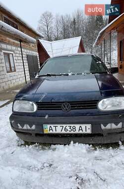 Хэтчбек Volkswagen Golf 1994 в Стрые