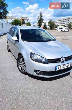 Универсал Volkswagen Golf 2009 в Киеве