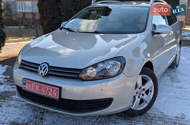 Универсал Volkswagen Golf 2010 в Дубно