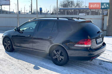 Універсал Volkswagen Golf 2012 в Черкасах