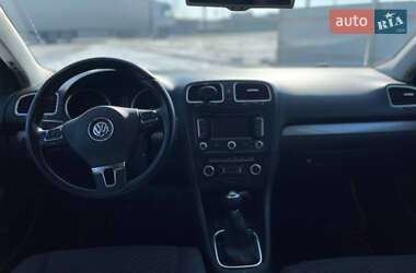 Універсал Volkswagen Golf 2012 в Черкасах