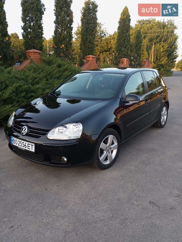 Хетчбек Volkswagen Golf 2008 в Могилів-Подільському