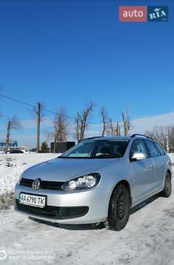 Универсал Volkswagen Golf 2012 в Киеве