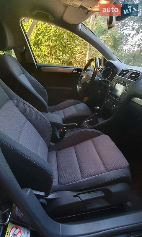 Хетчбек Volkswagen Golf 2009 в Вінниці