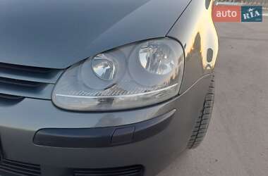 Хэтчбек Volkswagen Golf 2004 в Славуте