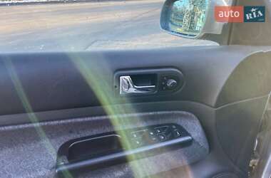 Хетчбек Volkswagen Golf 2002 в 